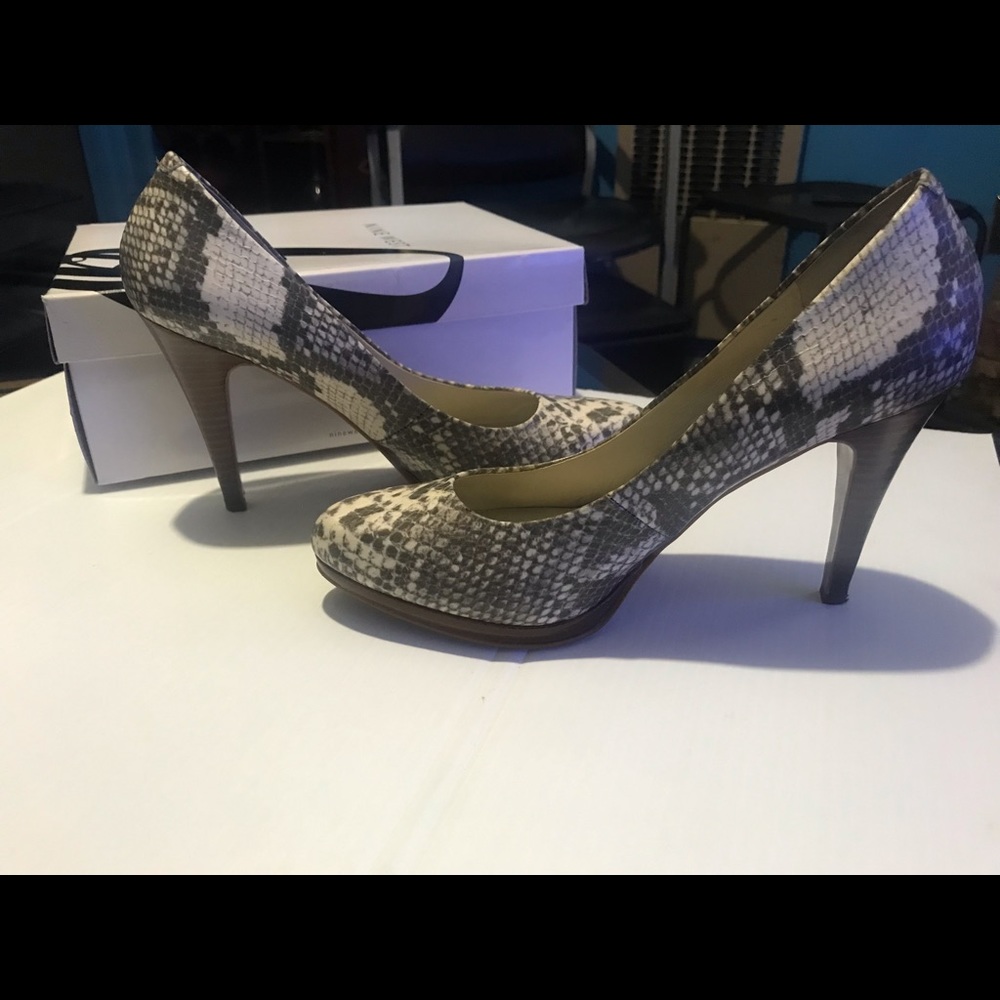 Nine West Rocha Grey Multi Platforms - Picture 6 of 9